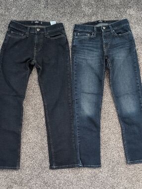Hollister Men's Slim Fit Jeans in Dark Blue and Medium Dark Blue Wash 28" Waist